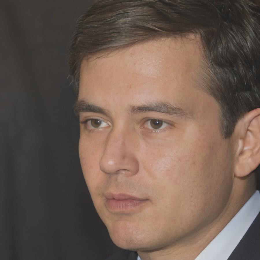 Portrait professionnel de Théodore Vasseur, directeur stratégie rentabilité